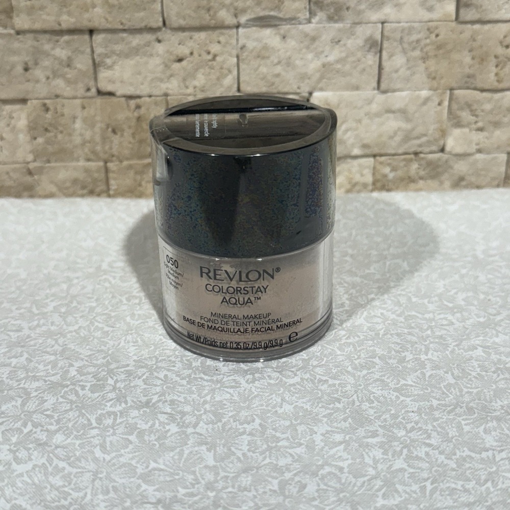 NEW Revlon Colorstay Aqua Mineral Makeup-050 LIGHT MEDIUM/MEDIUM